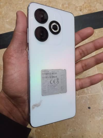 Urgent sale Infinix Smart 8 with box 4/64 All ok
