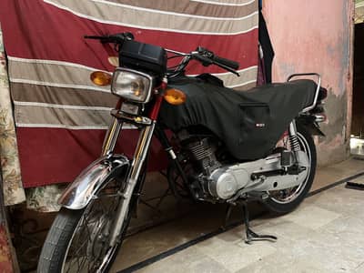 Serious buyers contact me 03131061722  urjent sale need money