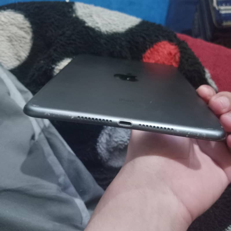 ipad mini 5 4/64 2