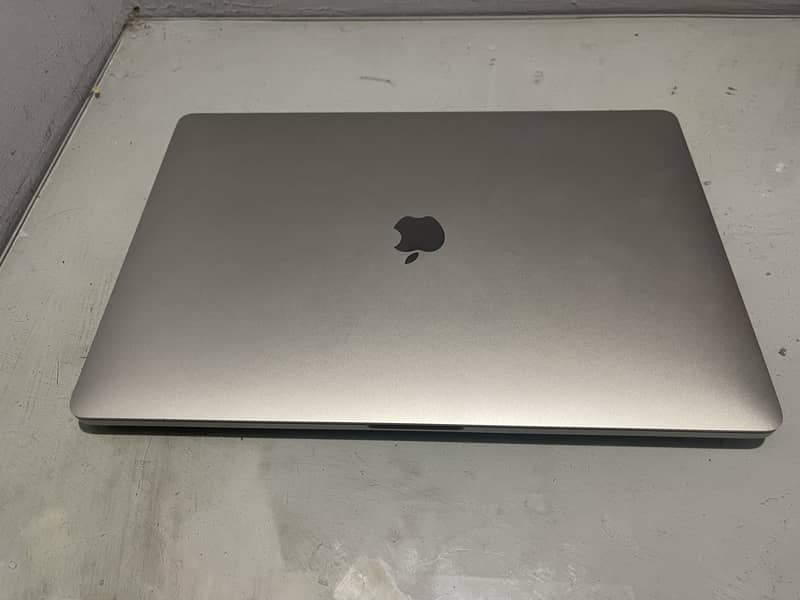 MACBOOK PRO 2