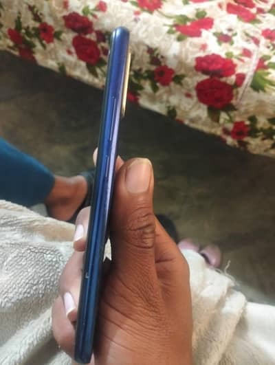 Vivo S1 with dabba charger