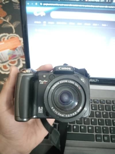 Canon PowerShot S5 IS – 12x Zoom – Excellent Condition – With Cells