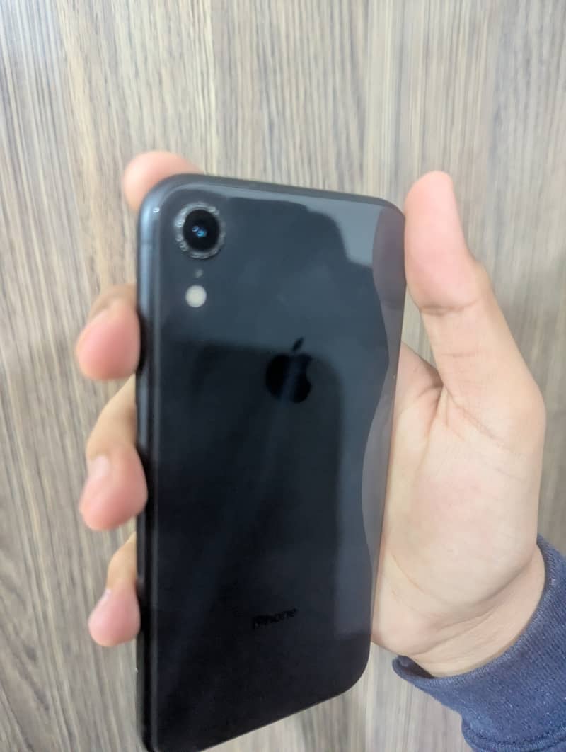 Apple iPhone XR 4