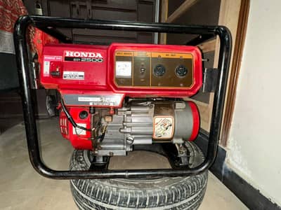 Orignal Honda Generator EP2500 In Runing Condition For Sale