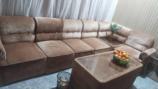 sofas with matching with brown table