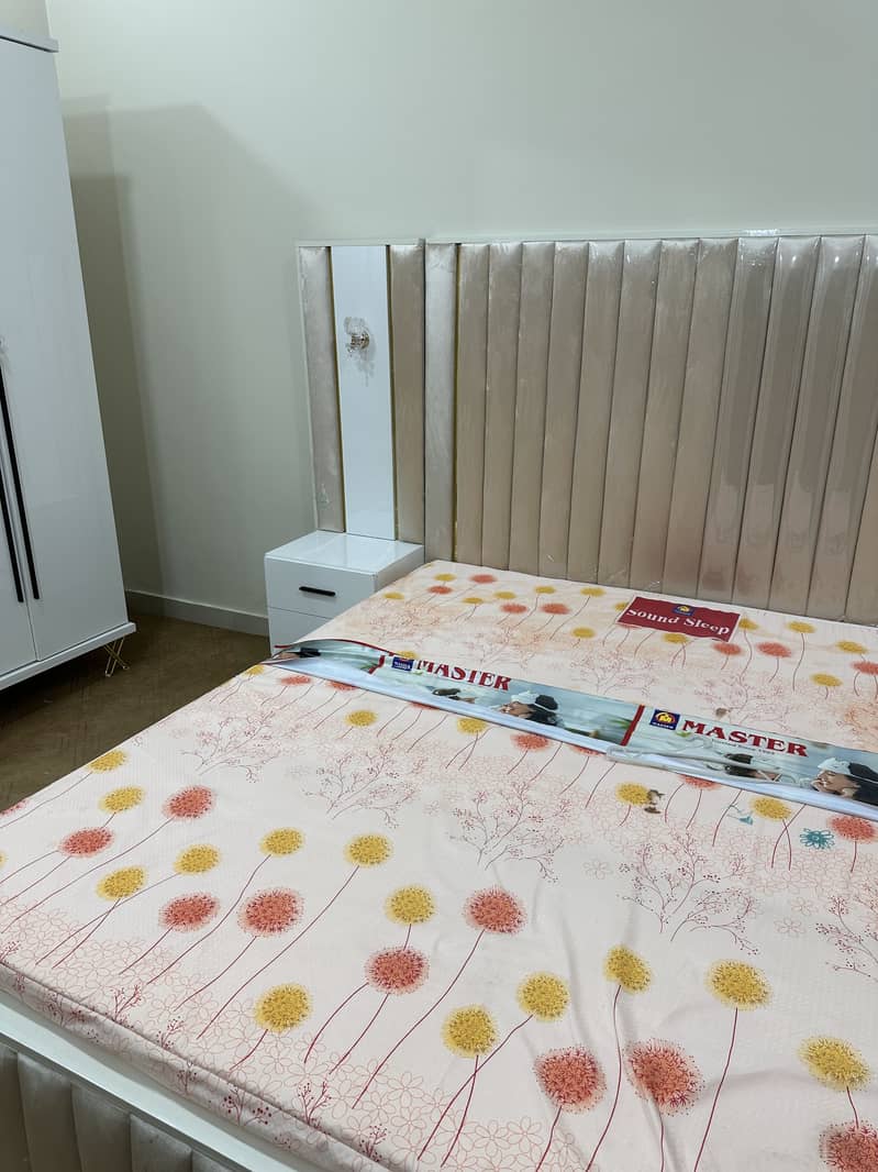Bed room set 1
