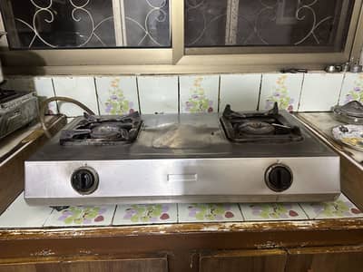 Gas stove