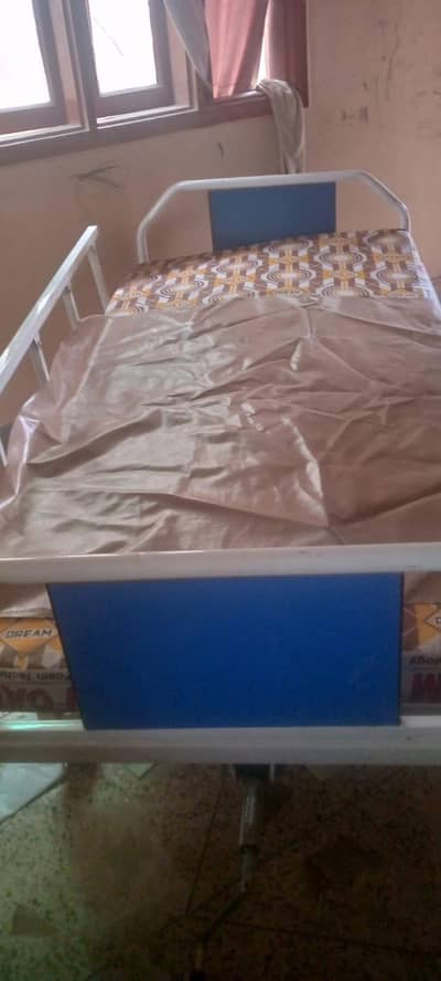 patient bed for sell  03171020986