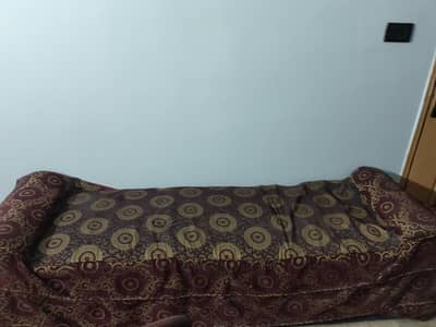 5 PCs sofa set with saithi fresh minor used