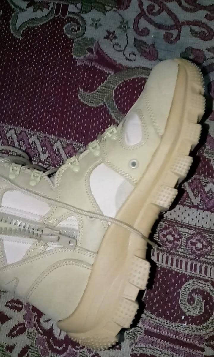 Conqueror tactical boots 5