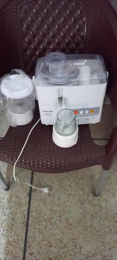 jvery good condition juicer machine for sale very light home use