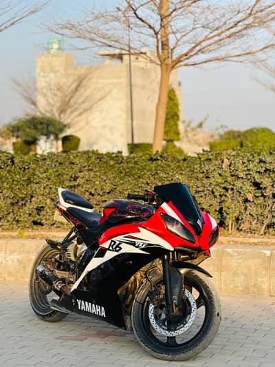 Yamaha R6