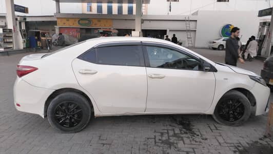 wheel cup 4 hi black colored