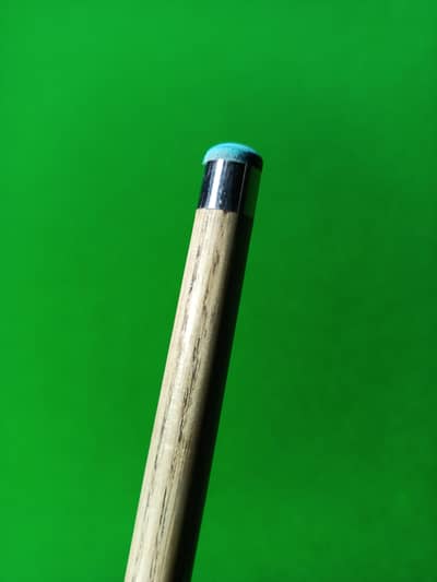 Snooker Cue -  1 piece  + extension 12 inches + box