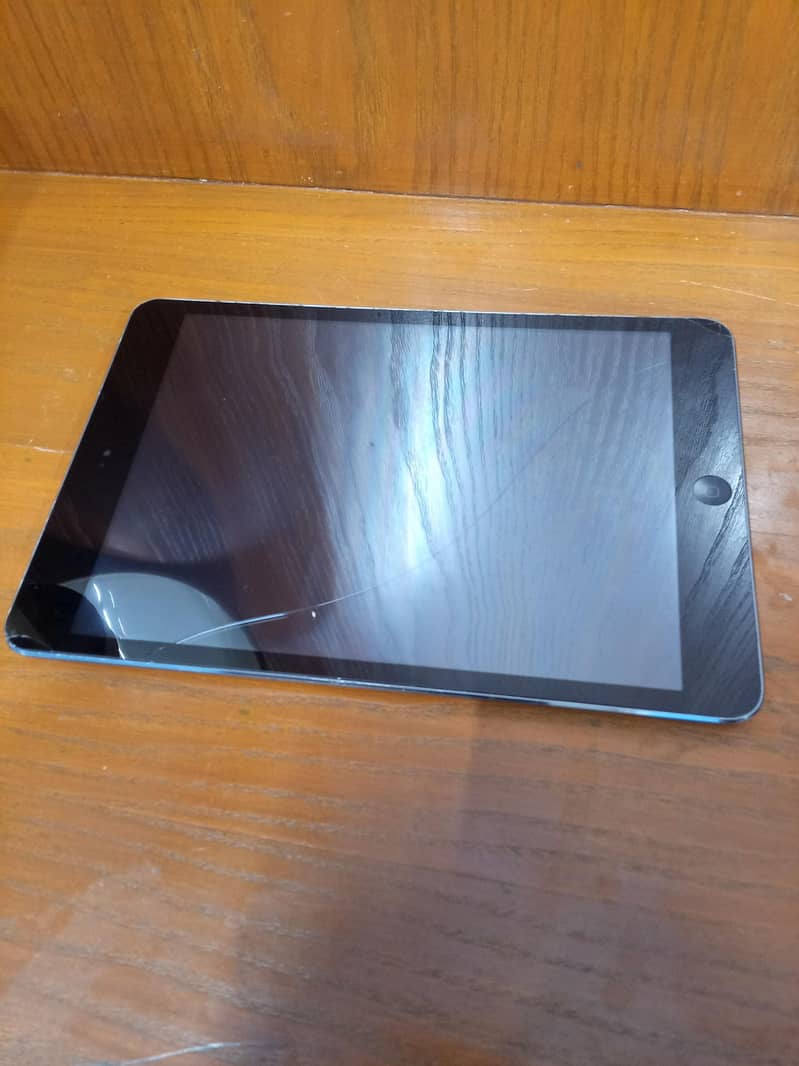 IPAD MINI 1st gen 3