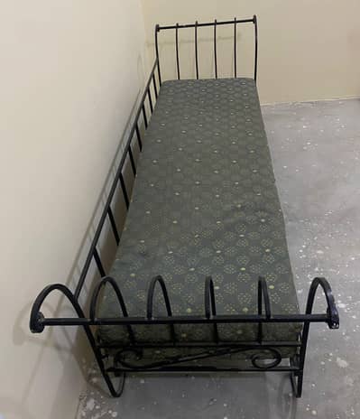 Solid Iron frame Sethi