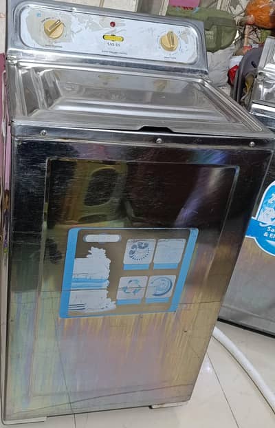 Super Asia steel body washing machine in very good condition