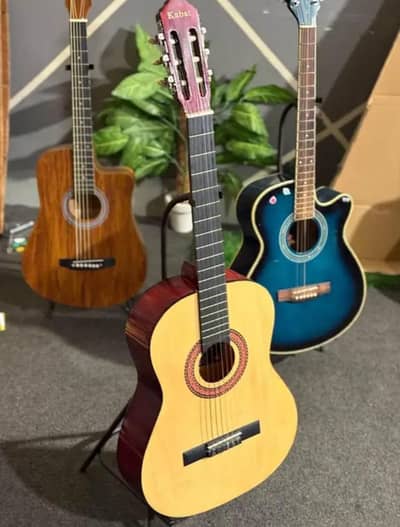 i am seling my neilyion sting guiter  jambo size