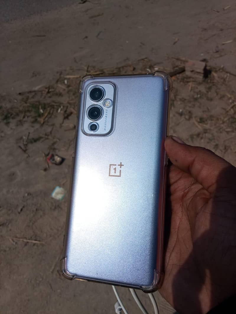 OnePlus 9 5g 1