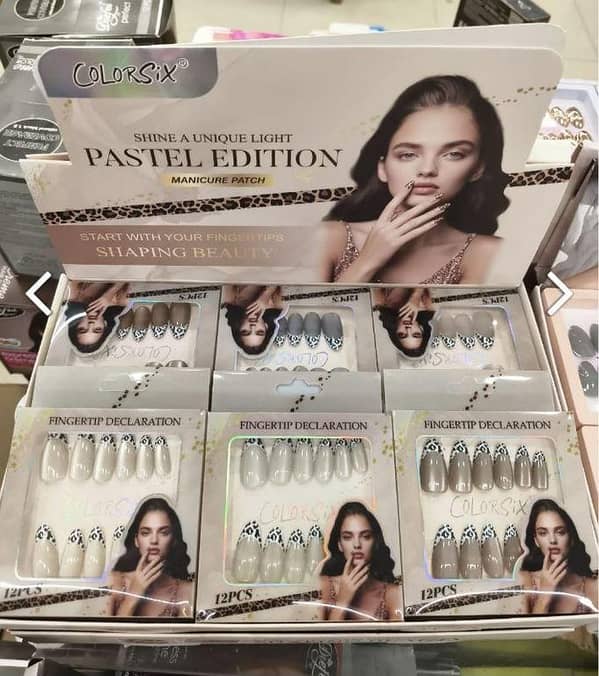 Artificial Nails – 12 PCS Glossy Press On Nails | Reusable Fashion Nail Tips