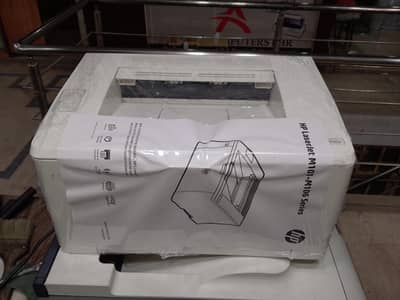 hp laser jet 102a black and White 03308098489