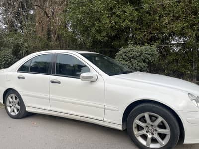 Mercedes-Benz C180 Kompressor (W203) 2006- luxury Sedan