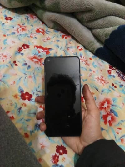 blkl jeniun condition ha one hand use box with original charger 4 64 h