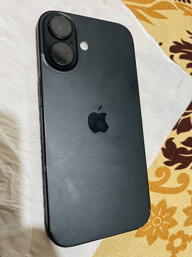 Iphone 16 JV 4