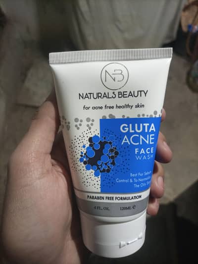 Gluta Acne face wash