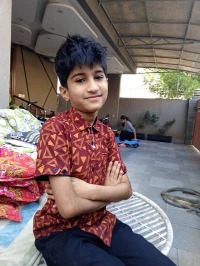 urgent sale my fridge 6fit just like gud condition  jeniun condition