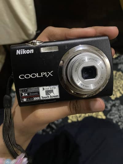 Nikon coolpix S230