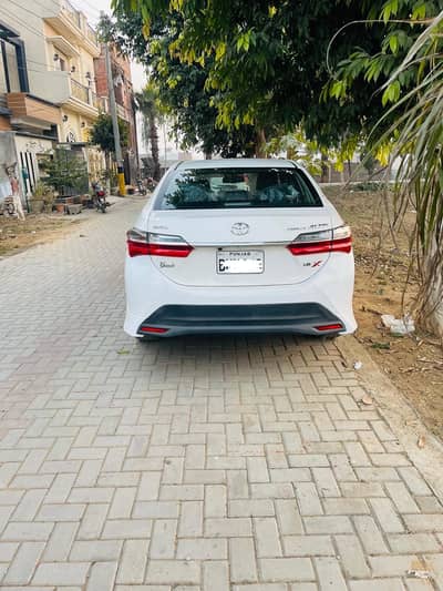 corolla altis grandi 1.8