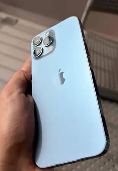 I phone 13promax 256 jv 10 by 10