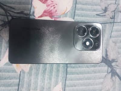 Tecno spark 20