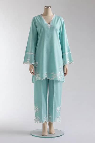 Unstitched / ready to wear 3 piece suit available