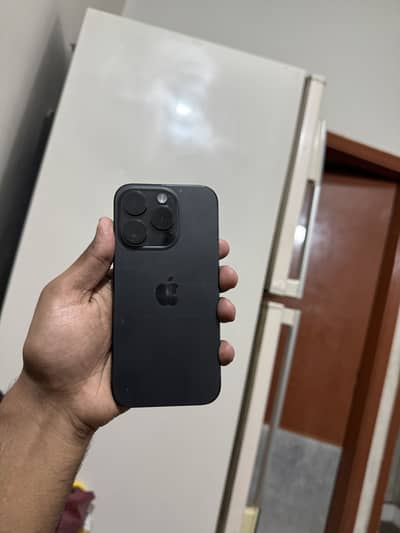 Iphone 15 pro non pta jv 10/10 waterpack