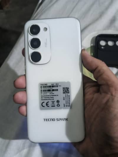 tacno spark 40 pro plus (only mobile)