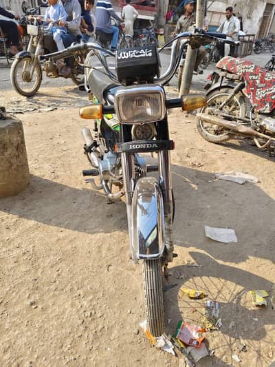 Honda CD 70 2023 model urgent for sale