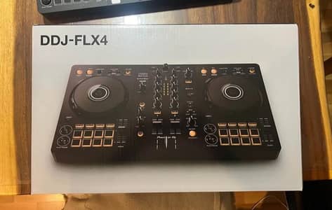 Pioneer DDJ FLX4 Box Pack