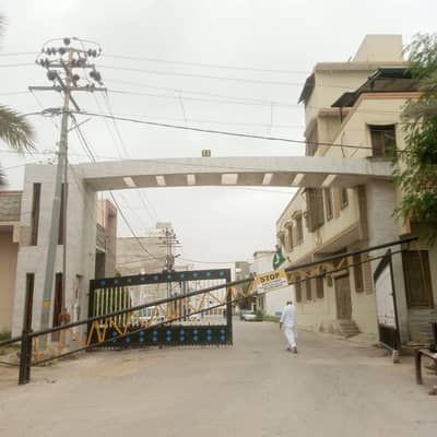 NEAR TO MAIN GATE 120 SQYRDS RESIDENTIAL PLOT AVAILABLE IN GOOD LOCATION