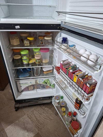 DAWLANCE INVERTER REFRIGERATOR