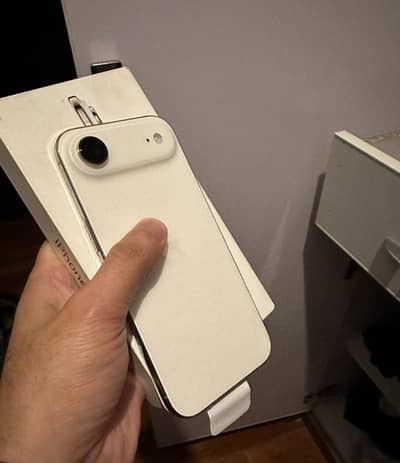 iphone 17 Air gold Non pta sim working 4 month