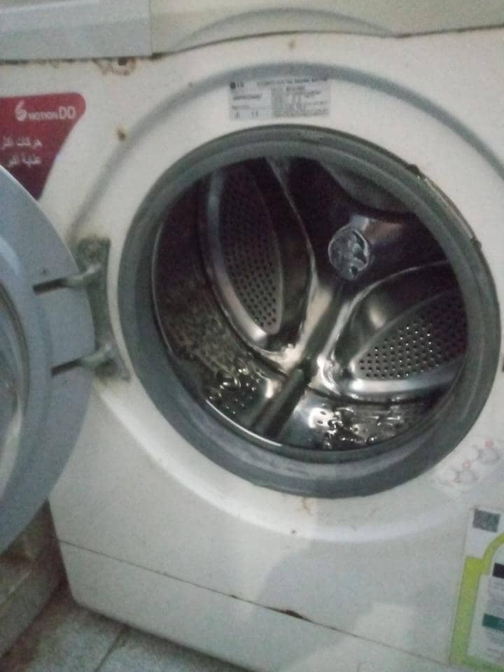 FULLY AUTOMATIC FRONT LOAD WASHING MACHINE 8