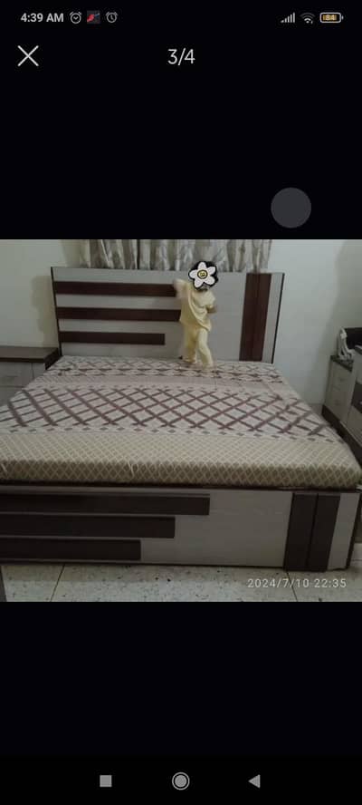 dabulbed almari dressing table side table