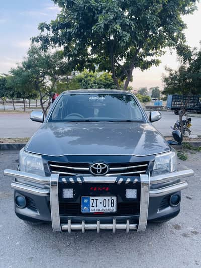 Toyota Hilux Vigo 2013 Automatic