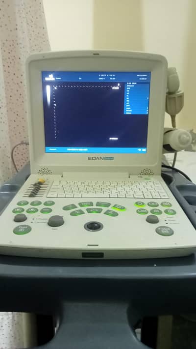 Edan dus 60 VET B &W ultrasound machine with battery backup