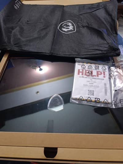 MSI Raider, Core i9, RTX 4080, 240hz QHD, 32GB/1TB Gaming Laptop