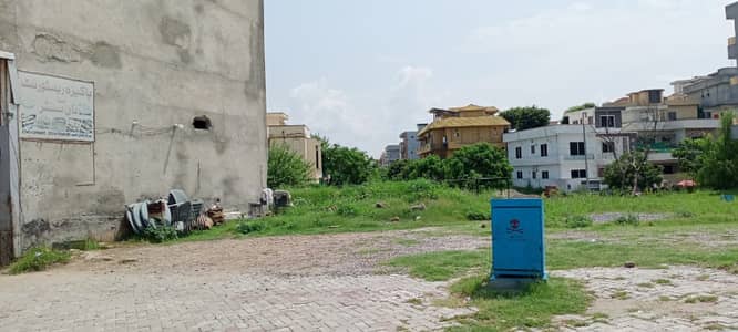 DHA Phase 5, Commercial plot , Main Express way , Top of the line commercial ,Best time for the investors