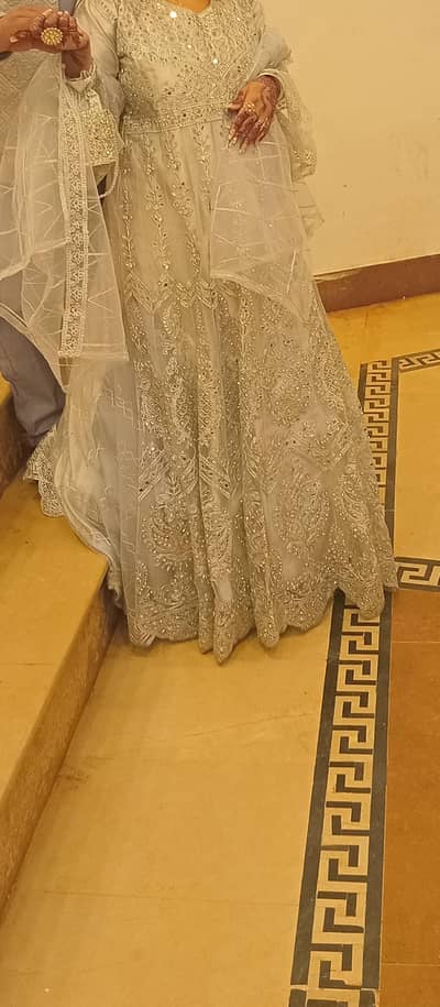 sale beatifull maxi silver gray color