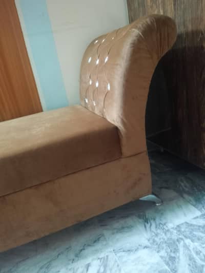 dewan 2 seater